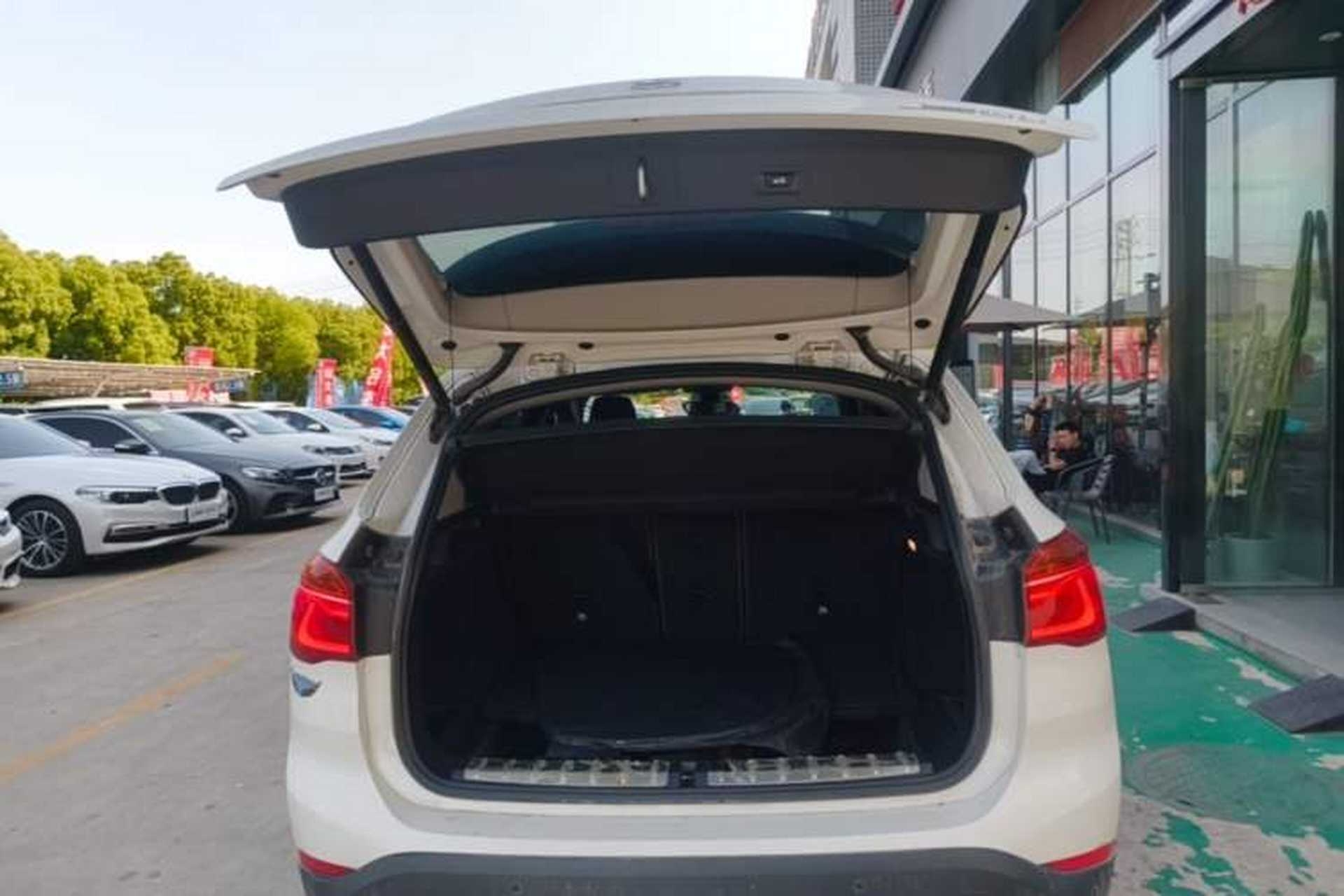 Used BMW X1 2019 sDrive18Li Premium Edition Trunk