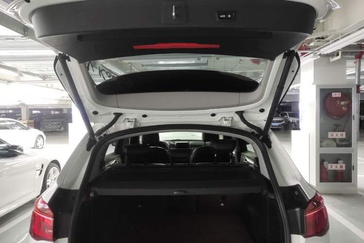 Used BMW X1 2019 sDrive18Li Premium Edition Trunk