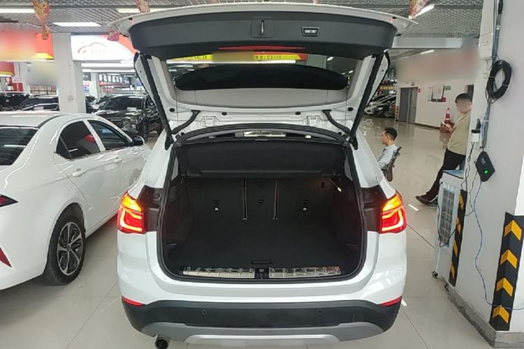 Used BMW X1 2019 sDrive18Li Premium Edition Trunk