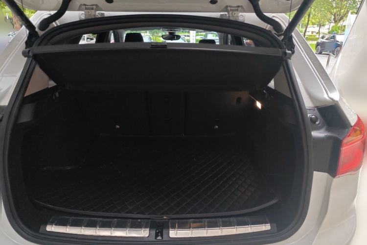 Used BMW X1 2019 sDrive20Li Leading Model Trunk