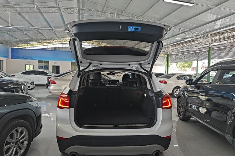 Used BMW X1 2019 sDrive20Li Leading Model Trunk
