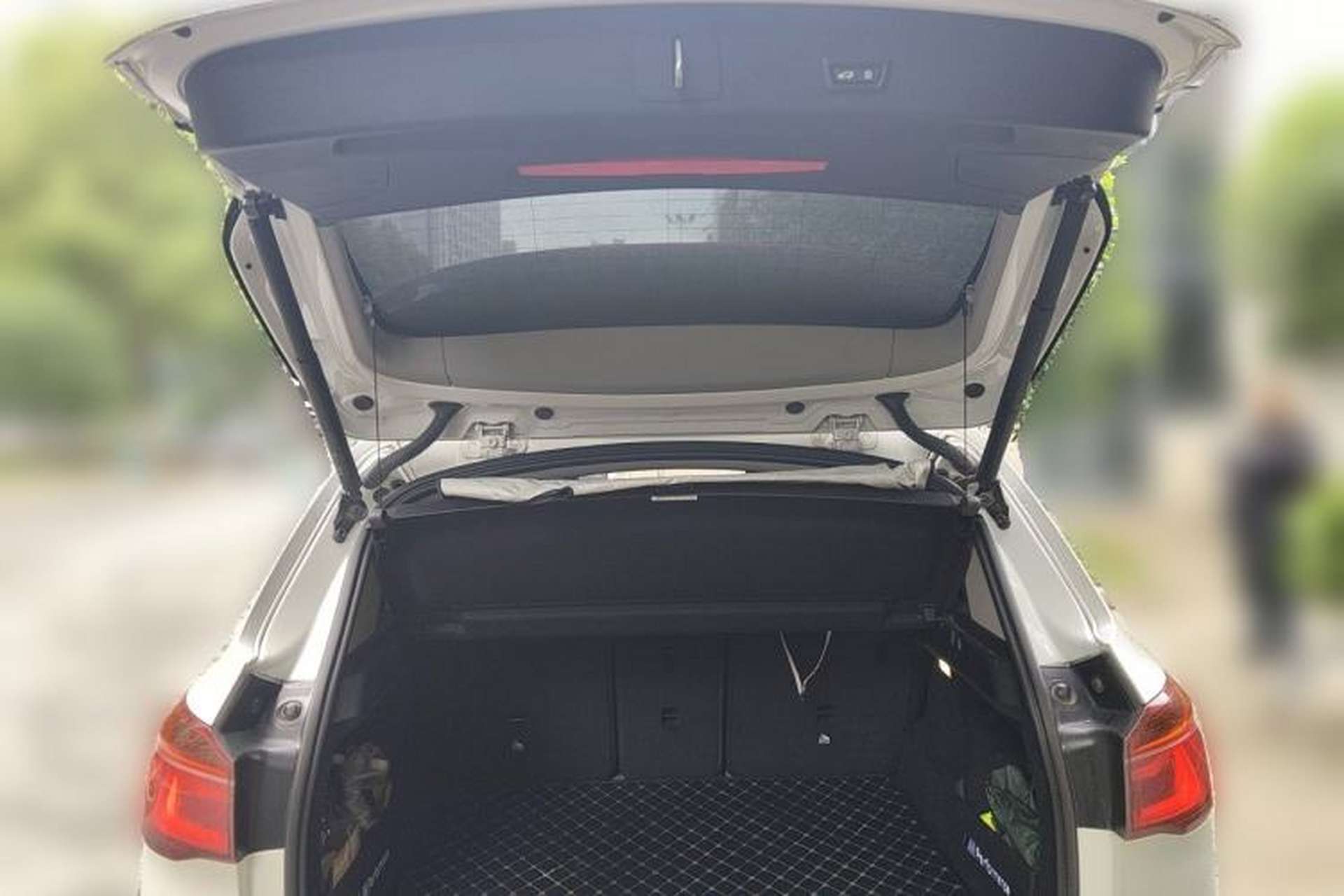Used BMW X1 2019 sDrive20Li Leading Model Trunk