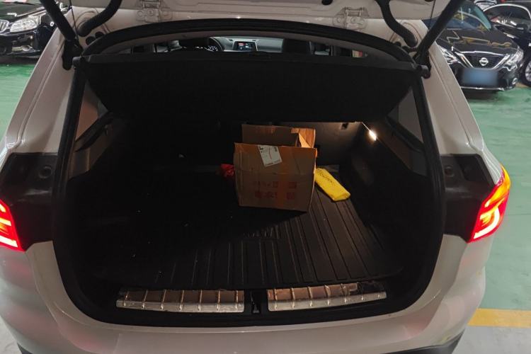 Used BMW X1 2019 sDrive20Li Leading Model Trunk