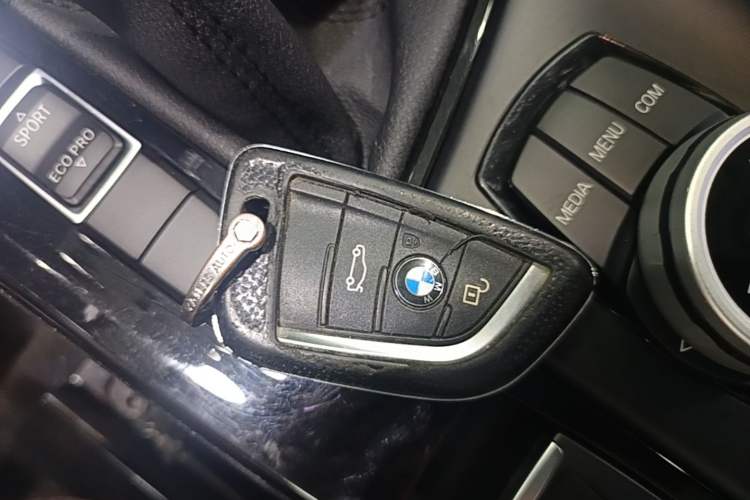 Used BMW X1 2019 sDrive18Li Premium Edition Vehicle Key