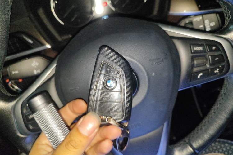 Used BMW X1 2019 sDrive18Li Premium Edition Vehicle Key