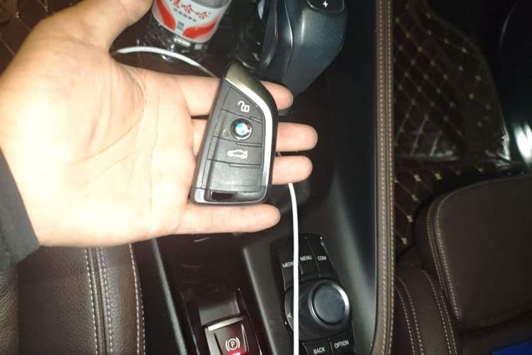 Used BMW X1 2019 sDrive18Li Premium Edition Vehicle Key