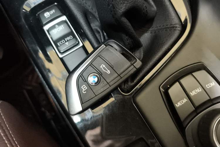 Used BMW X1 2019 sDrive18Li Premium Edition Vehicle Key