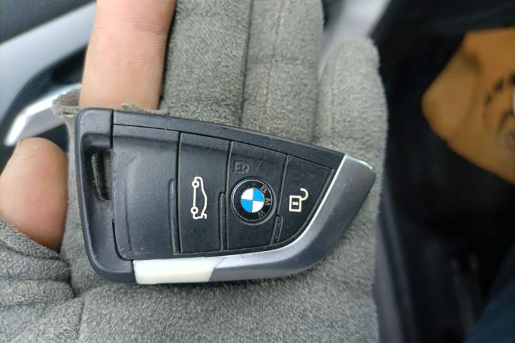 Used BMW X1 2019 sDrive20Li Leading Model Vehicle Key