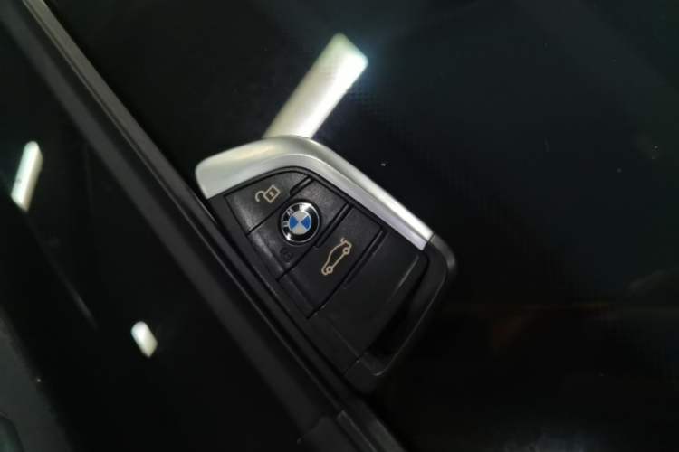 Used BMW X1 2019 sDrive20Li Leading Model Vehicle Key