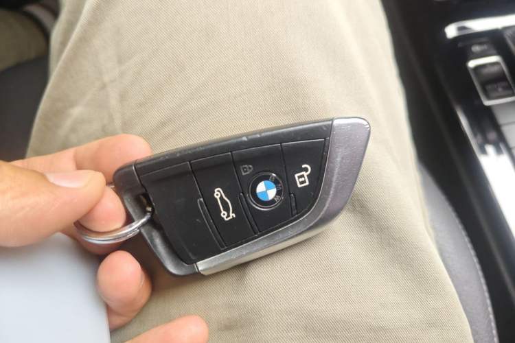 Used BMW X1 2019 sDrive18Li Premium Edition Vehicle Key