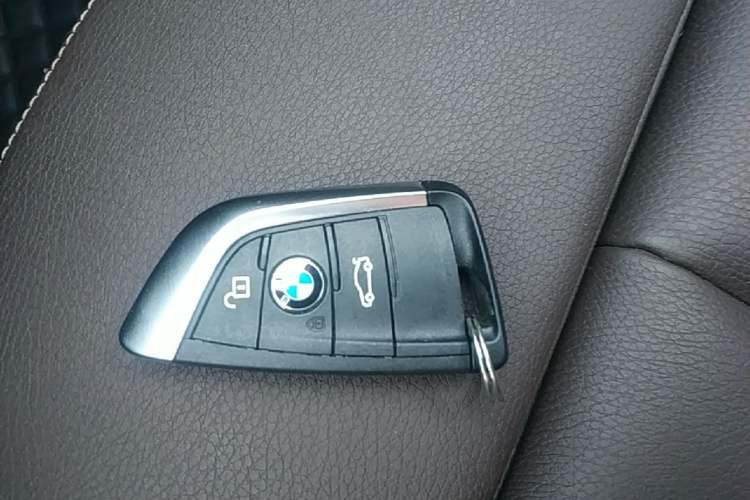 Used BMW X1 2019 xDrive20Li Luxury Edition Vehicle Key