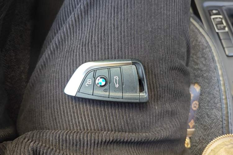 Used BMW X1 2019 sDrive20Li Leading Model Vehicle Key