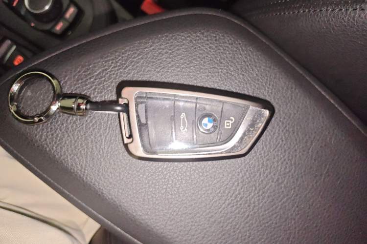 Used BMW X1 2019 sDrive20Li Leading Model Vehicle Key