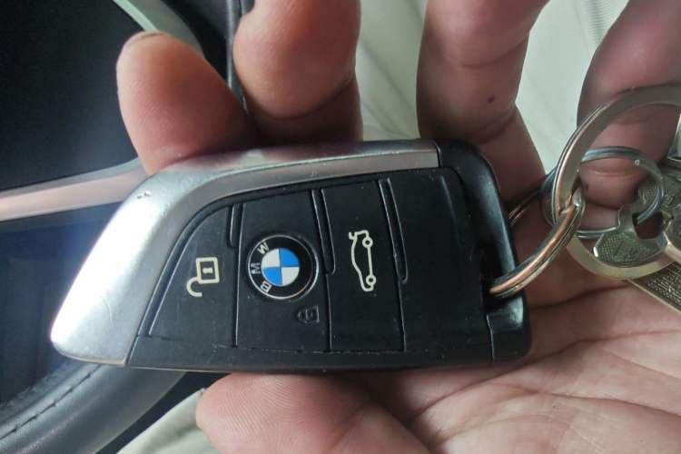 Used BMW X1 2019 sDrive18Li Premium Edition Vehicle Key