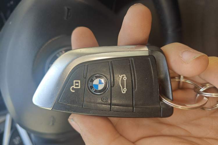 Used BMW X1 2019 sDrive18Li Premium Edition Vehicle Key