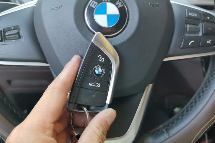 Used BMW X1 2019 sDrive18Li Premium Edition Vehicle Key