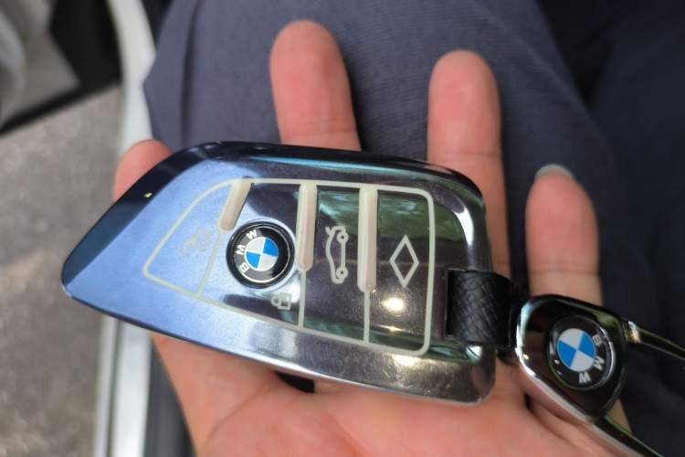 Used BMW X1 2019 sDrive18Li Premium Edition Vehicle Key