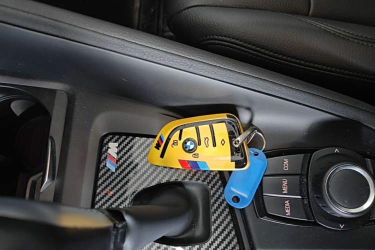 Used BMW X1 2019 sDrive20Li Leading Model Vehicle Key