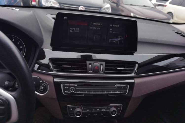 Used BMW X1 2020 sDrive25Li Leading Model Audio And AC Panel