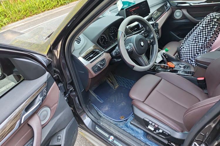 Used BMW X1 2020 xDrive25Li Luxury Edition Driver Seat