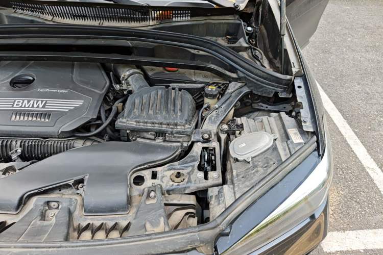 Used BMW X1 2020 xDrive25Li Luxury Edition Engine Bay Left