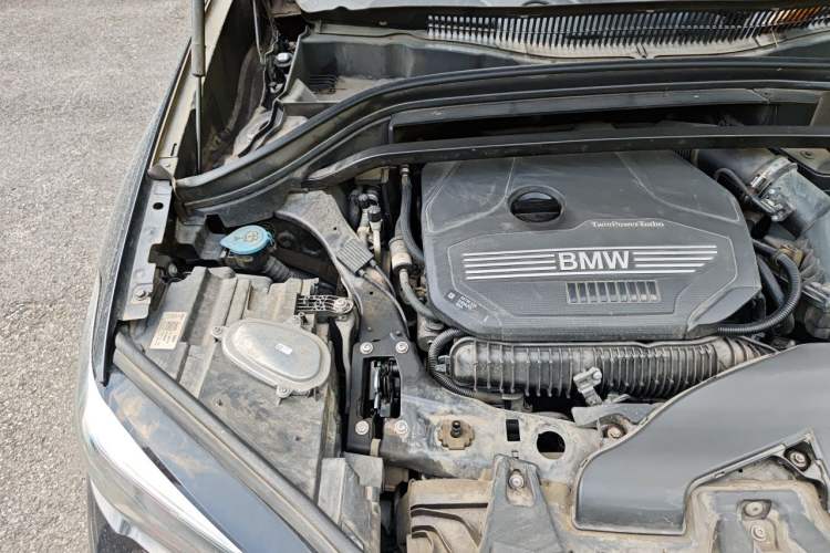 Used BMW X1 2020 xDrive25Li Luxury Edition Engine Bay Right