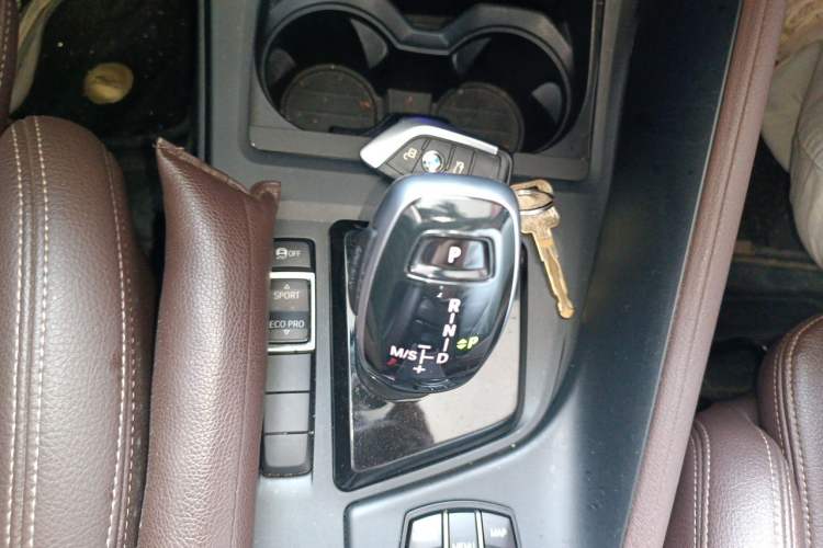 Used BMW X1 2020 sDrive20Li Premium Edition Gear Lever