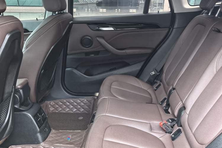 Used BMW X1 2020 sDrive25Li Leading Model Interior 3