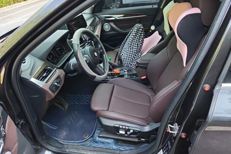Used BMW X1 2020 xDrive25Li Luxury Edition Left Front Seat