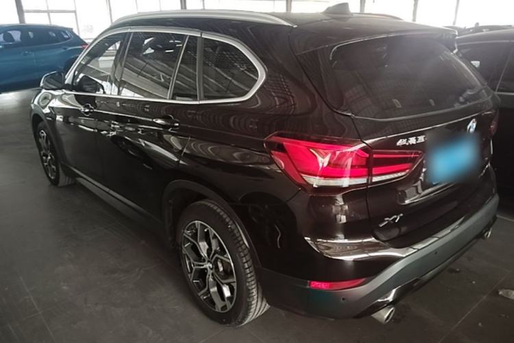 Used BMW X1 2020 sDrive25Li Leading Model Rear Left 45 Deg