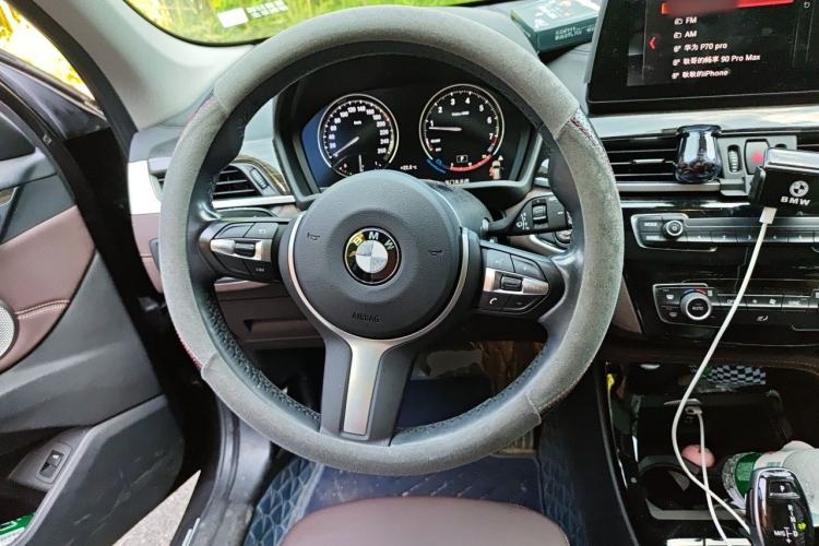Used BMW X1 2020 xDrive25Li Luxury Edition Steering Wheel