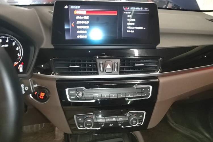 Used BMW X1 2020 sDrive25Li Leading Model Audio And AC Panel