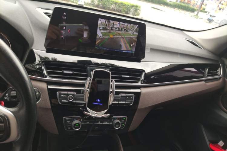 Used BMW X1 2020 sDrive25Li Leading Model Audio And AC Panel