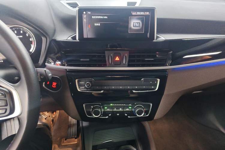 Used BMW X1 2020 sDrive20Li Fashion Model Audio And AC Panel