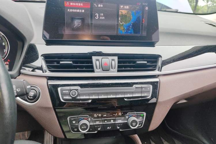 Used BMW X1 2020 sDrive25Li Leading Model Audio And AC Panel