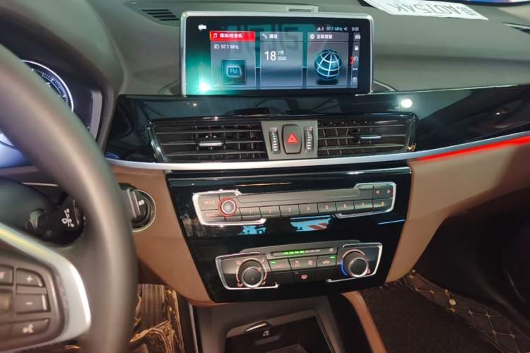 Used BMW X1 2020 sDrive20Li Fashion Model Audio And AC Panel