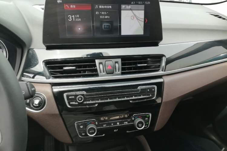 Used BMW X1 2020 sDrive25Li Leading Model Audio And AC Panel