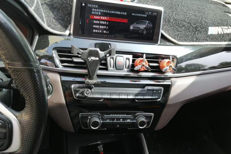 Used BMW X1 2020 sDrive20Li Fashion Model Audio And AC Panel
