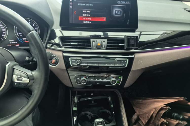 Used BMW X1 2020 sDrive20Li Premium Edition Audio And AC Panel