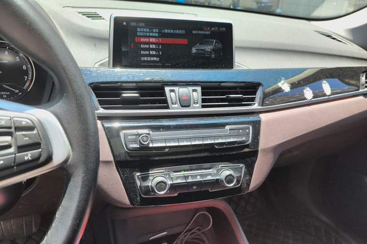 Used BMW X1 2020 sDrive20Li Fashion Model Audio And AC Panel