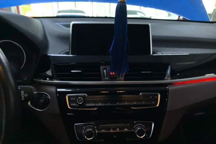 Used BMW X1 2020 sDrive20Li Fashion Model Audio And AC Panel