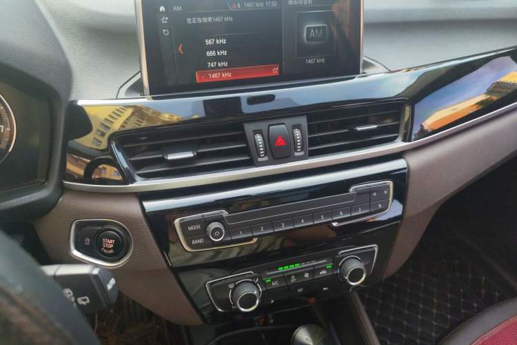 Used BMW X1 2020 sDrive20Li Fashion Model Audio And AC Panel