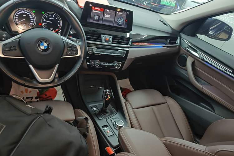 Used BMW X1 2020 sDrive25Li Leading Model Audio And AC Panel