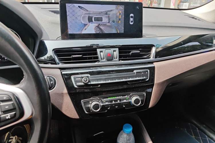 Used BMW X1 2020 sDrive20Li Fashion Model Audio And AC Panel