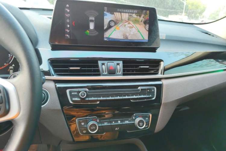 Used BMW X1 2020 sDrive25Li Leading Model Audio And AC Panel