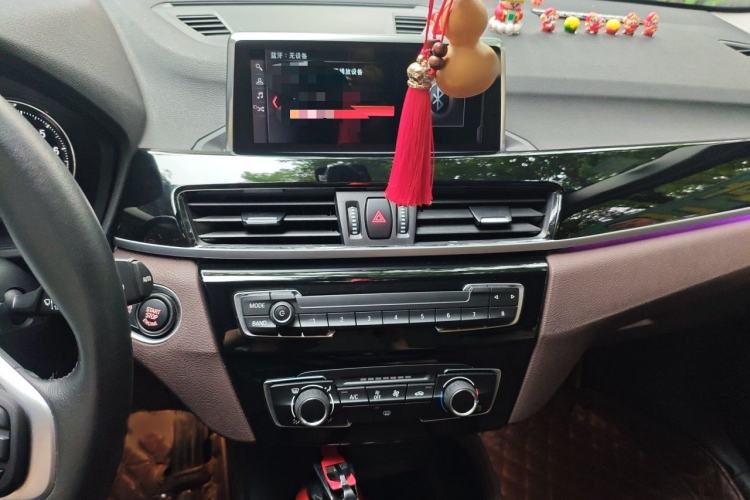 Used BMW X1 2020 sDrive20Li Fashion Model Audio And AC Panel