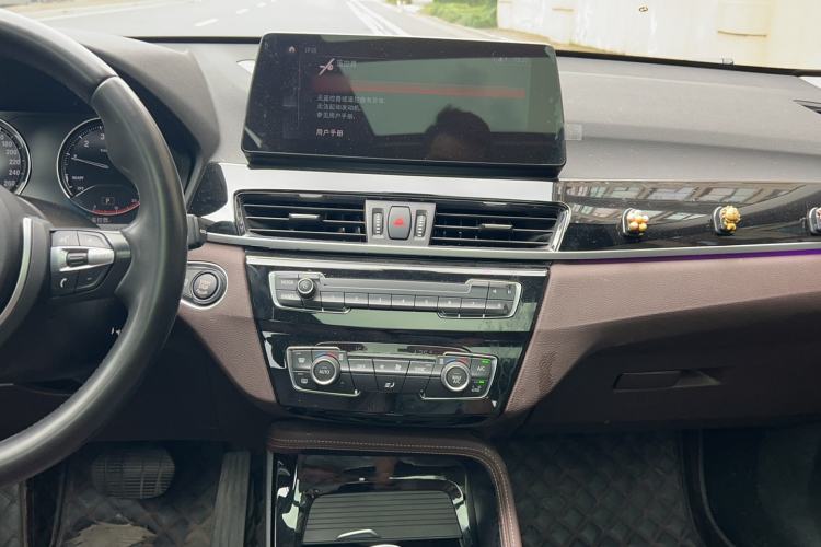 Used BMW X1 2020 sDrive20Li Premium Edition Audio And AC Panel