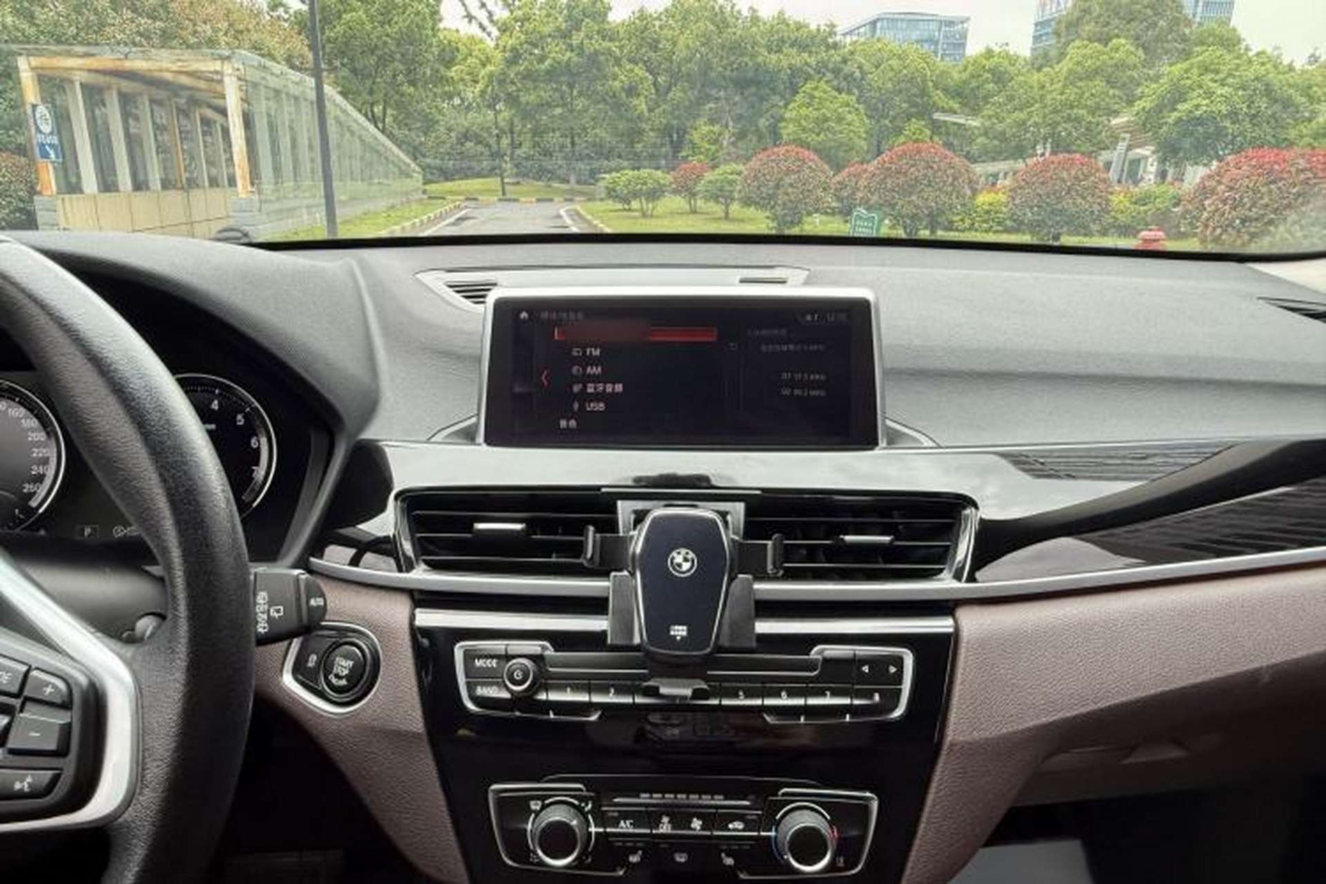 Used BMW X1 2020 sDrive20Li Fashion Model Audio And AC Panel