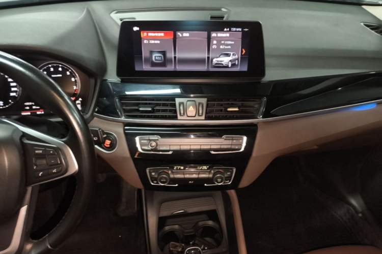 Used BMW X1 2020 sDrive25Li Leading Model Audio And AC Panel