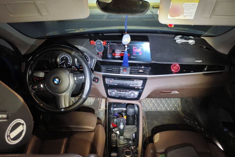 Used BMW X1 2020 sDrive20Li Premium Edition Center Console